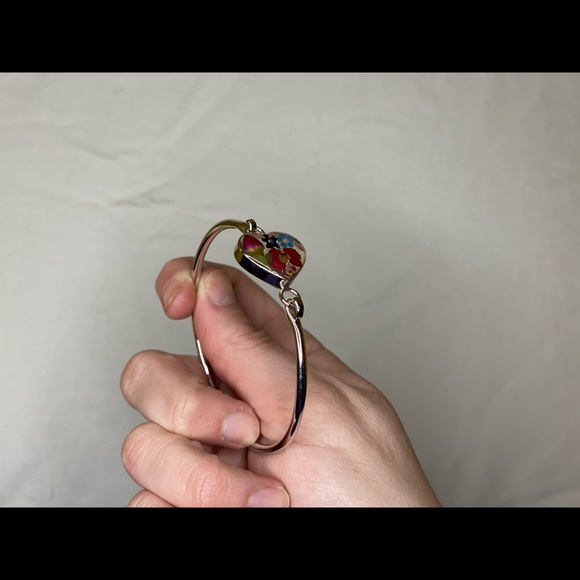 Silver clear flower bangle - Picture 4 of 4